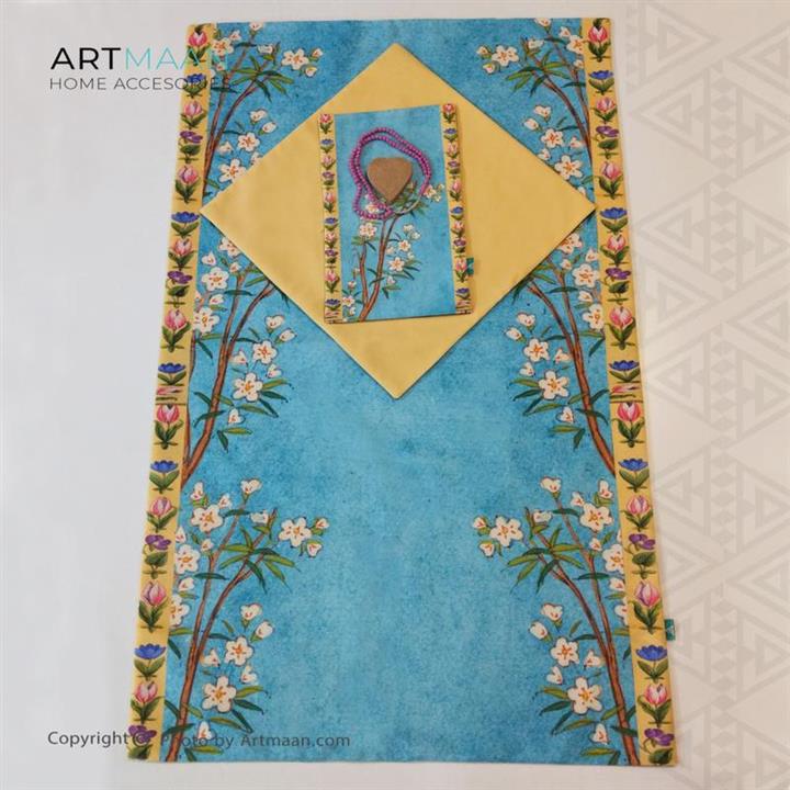 سجاده مخمل آستر دار طرح بهار درقاب آبی  آرت مان سایز 70x110